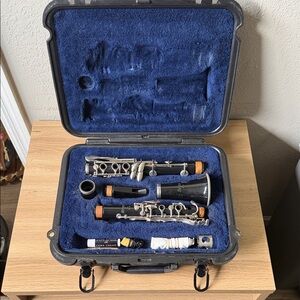Selmer Clarinet Black with case